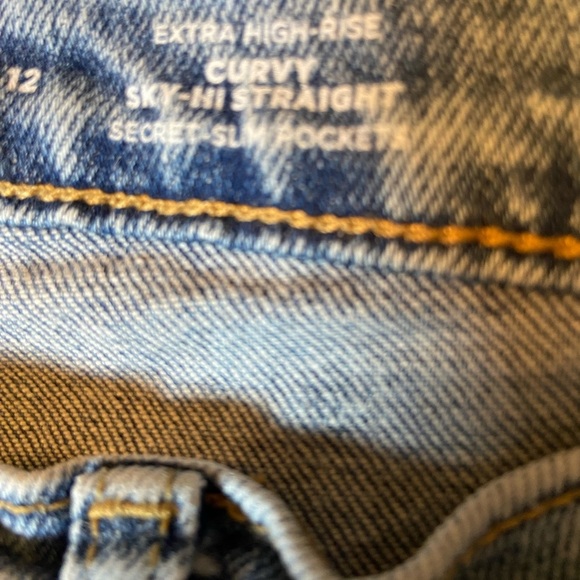 Stylish Blue Distressed Woman's Jeans size 12 curvy - Picture 6 of 6